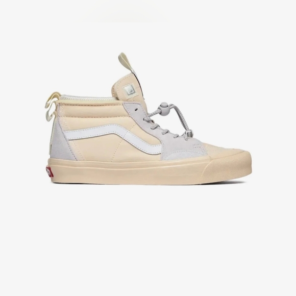 Vault by Vans X Advisory Board Crystal's Sk8-Hi Ext. *NWT* Unisex - Picture 1 of 16